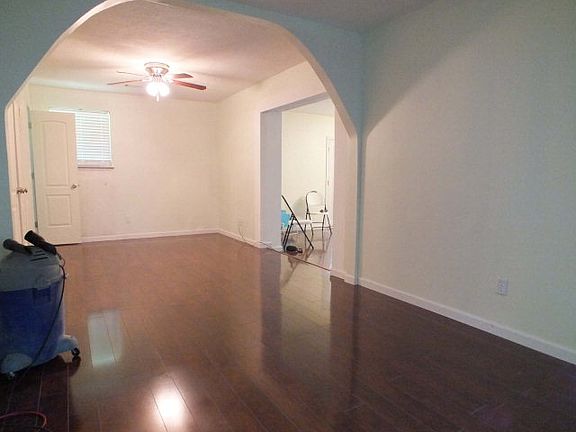 5th image of 1916 Seaborn Dr