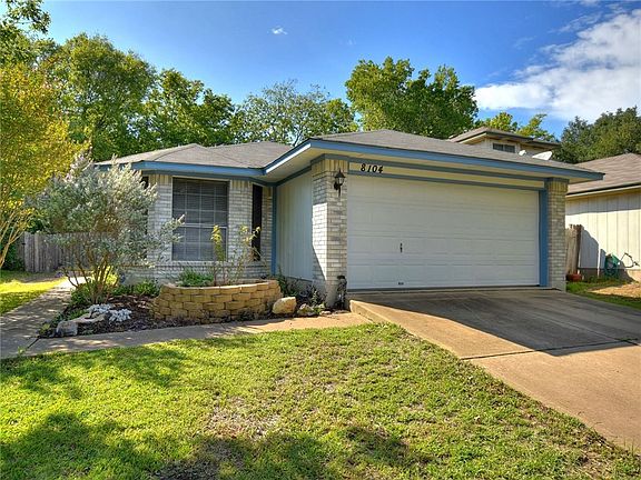 3rd image of 8104 Huddleston Ln