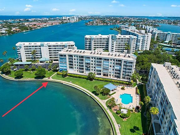 Condo location on the 
Sailboat key Island.