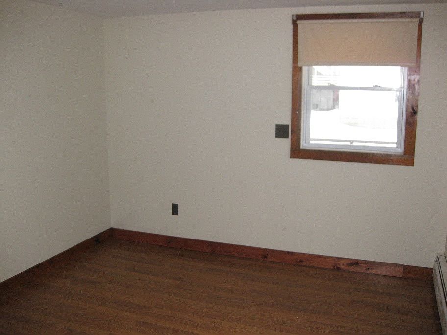 2nd image of 20 Jefferson St #103