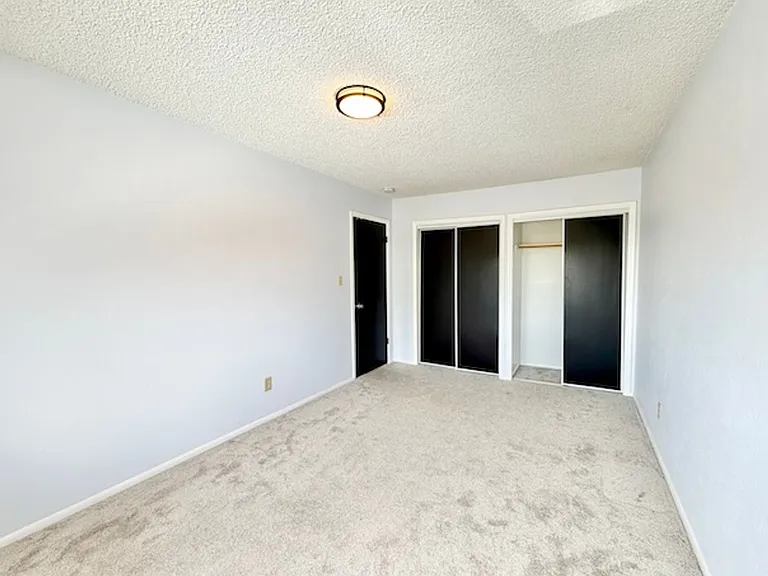 954 S Miller St — Photo 22