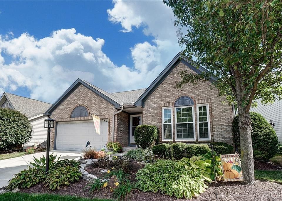 1st image of 6881 Wembley Cir