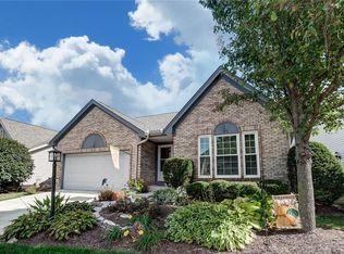 6881 Wembley Cir, Dayton, OH 45459