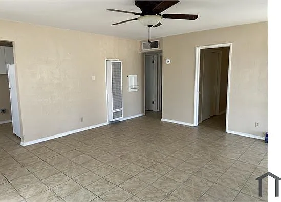 2332 Tremont Ave