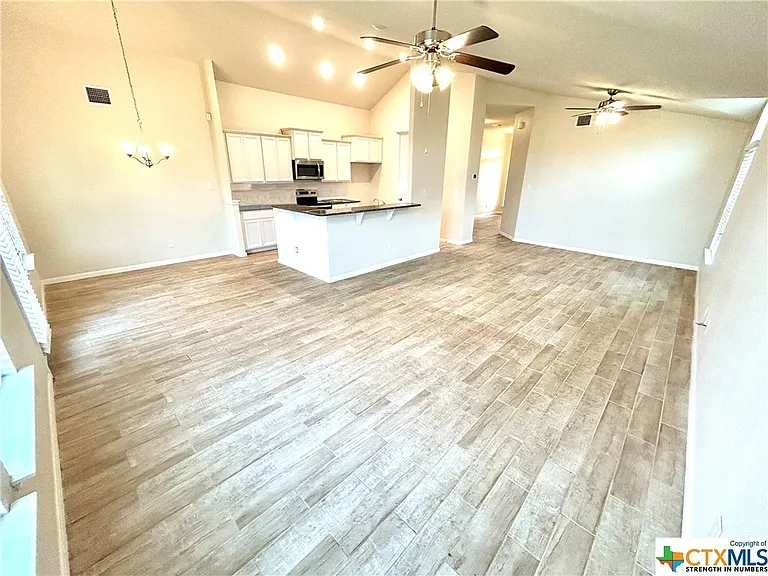 946 Hobby Rd — Photo 11