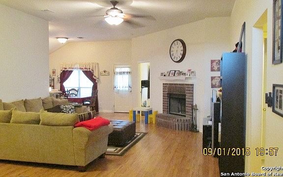 5th image of 6039 Lakefront St