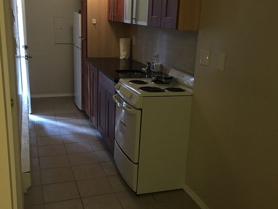 2nd image of 2 Gabriel Dr
