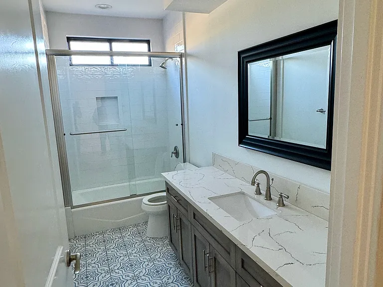 2214 Elden Ave #B — Photo 17