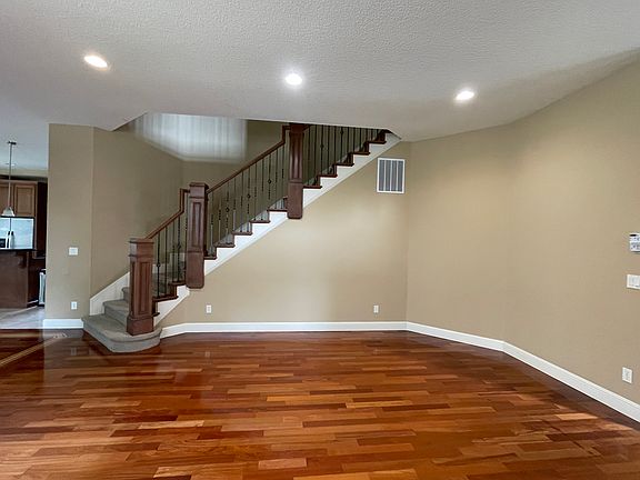 5th image of 2502 NE 170th Ct