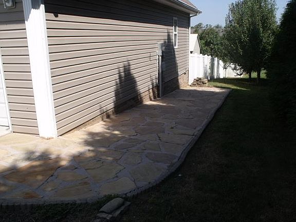 5th image of 104 Wind Chase Way