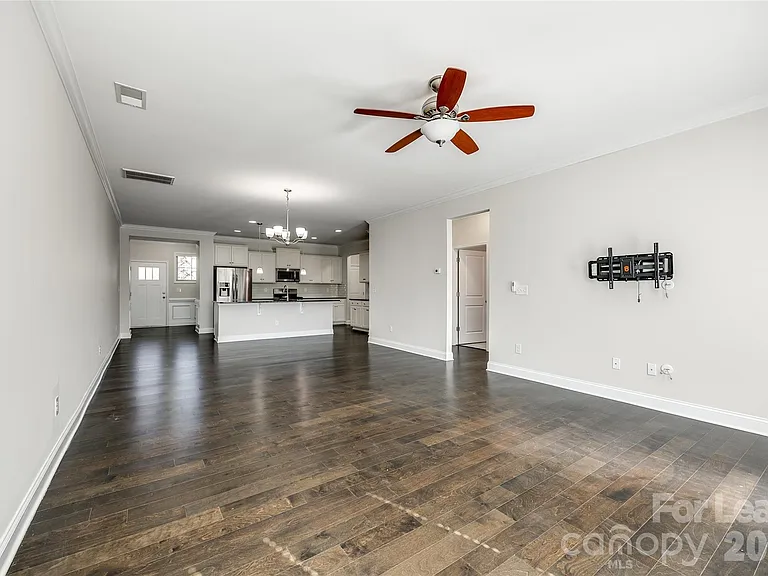 1412 Bramblewood Dr — Photo 10