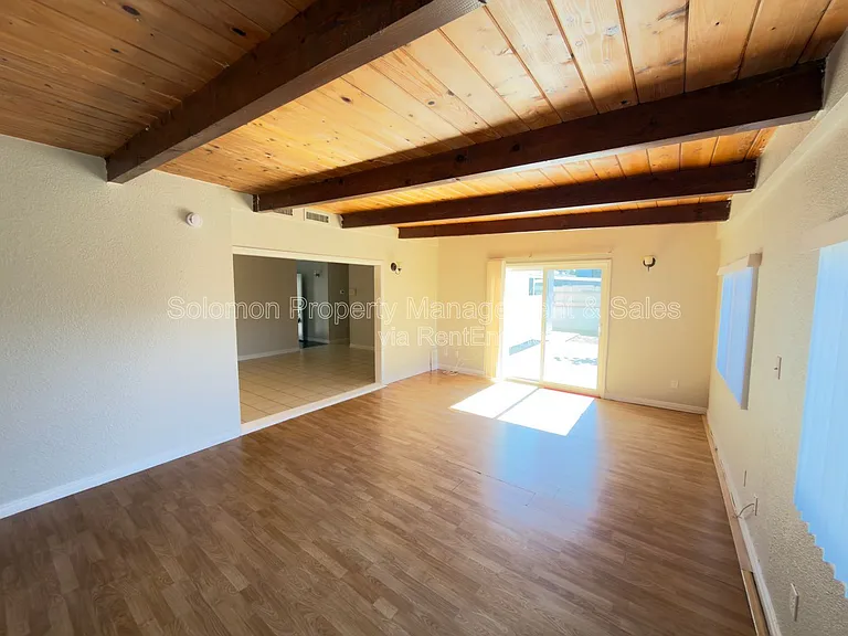 4078 Marvin St — Photo 9