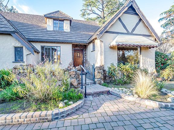 5th image of 308 Crest Dr
