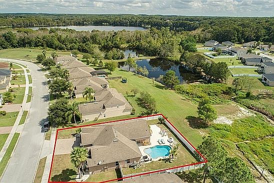 3rd image of 3316 Cypress Grove Dr