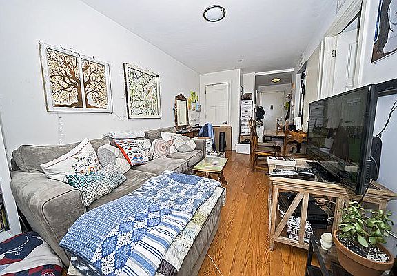 3rd image of 230 Troutman St #3C
