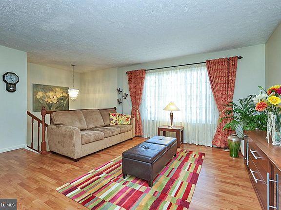 5th image of 13323 Scibilia Ct