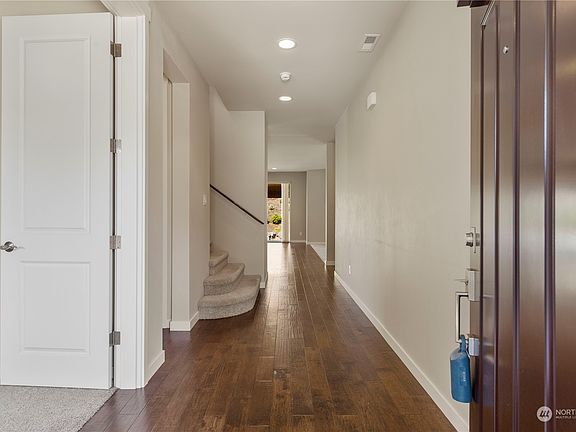 4th image of 9129 Ash Avenue SE
