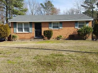 1517 Circle Dr, Petersburg, VA 23803