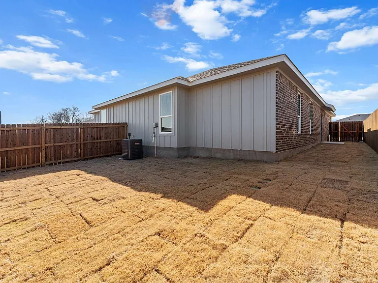 1114 Zora Dr #A — Photo 13
