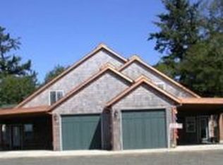 1700 Pansy Ct, Rockaway Beach, OR 97136