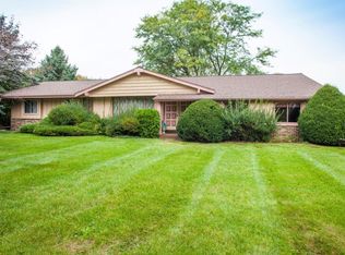 4342 Hubertus Rd, Hubertus, WI 53033
