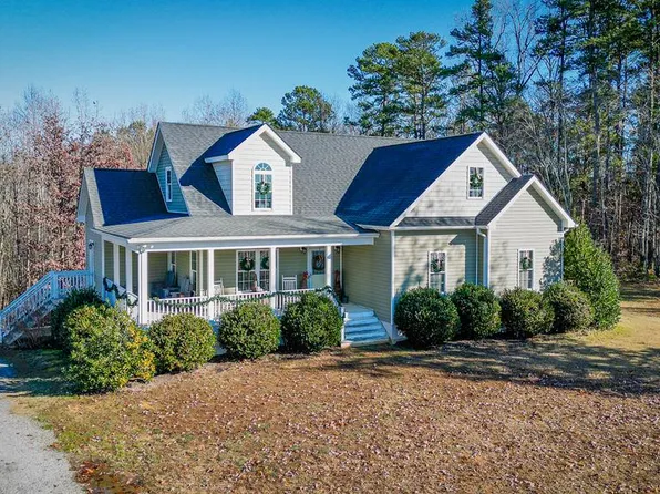 896 Cow Rd, Buffalo Junction, VA 24529