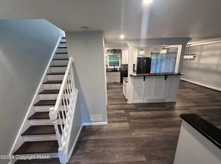 279 Whispering Hills Dr, East Stroudsburg, PA 18301