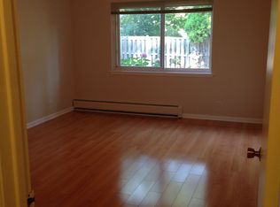 2403 S Goebbert Rd #F104, Arlington Heights, IL 60005