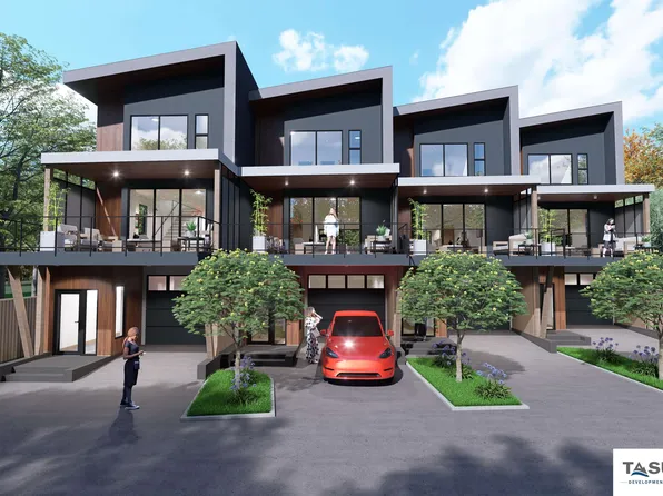 2305 Mamquam Rd, Squamish, BC V8B 0S6