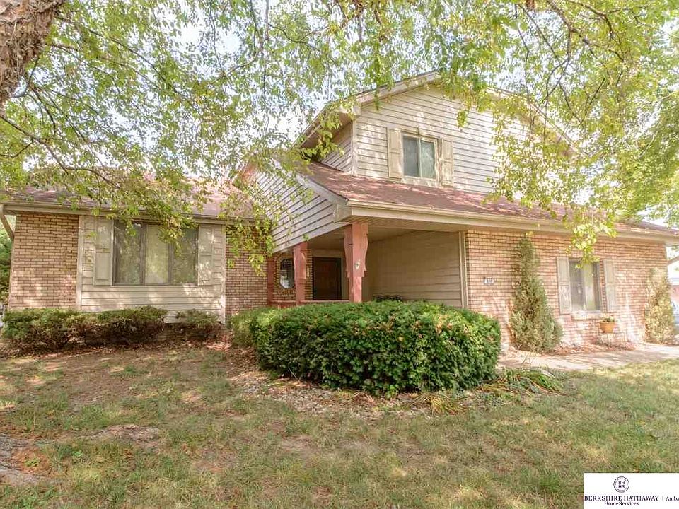 1st image of 816 Joseph Dr