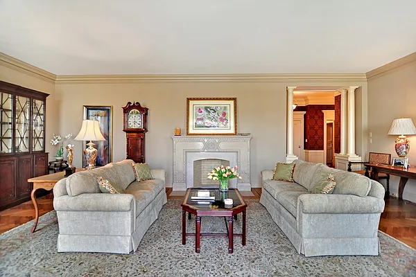 Sold by Corcoran | media 14