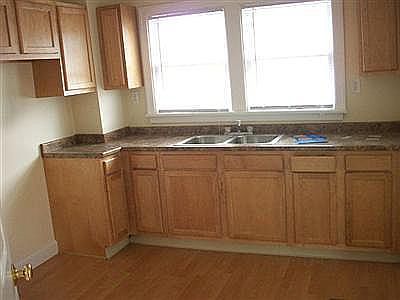 5th image of 3220 Glenbar Dr