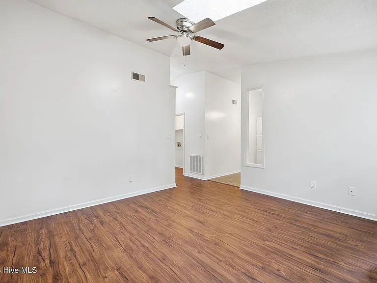 774 Pinewood Dr — Photo 20