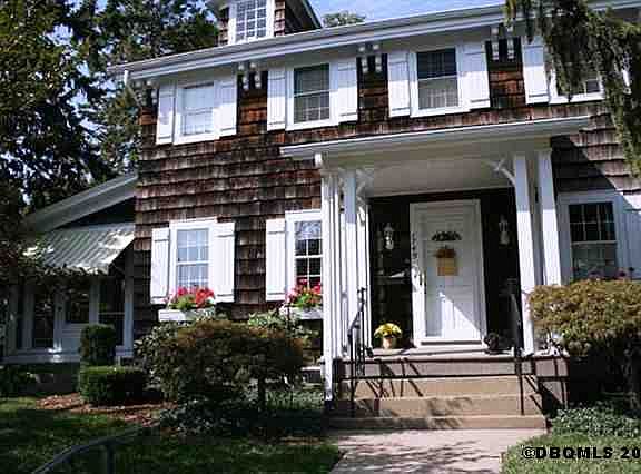 2nd image of 1749 Churchill Dr