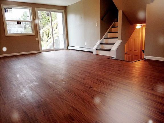 5th image of 840 Wilson Blvd