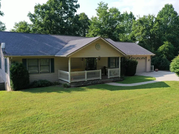 821 Brown Hill Ln, Nashville, IN 47448