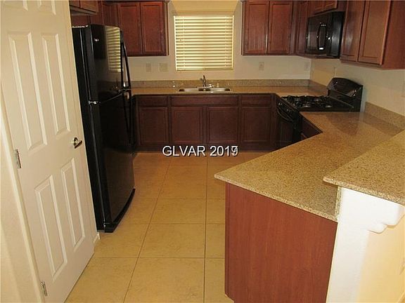 4th image of 9571 Vega Carpio Ave