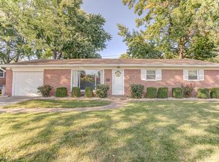 63 Dale Allen Dr, Belleville, IL