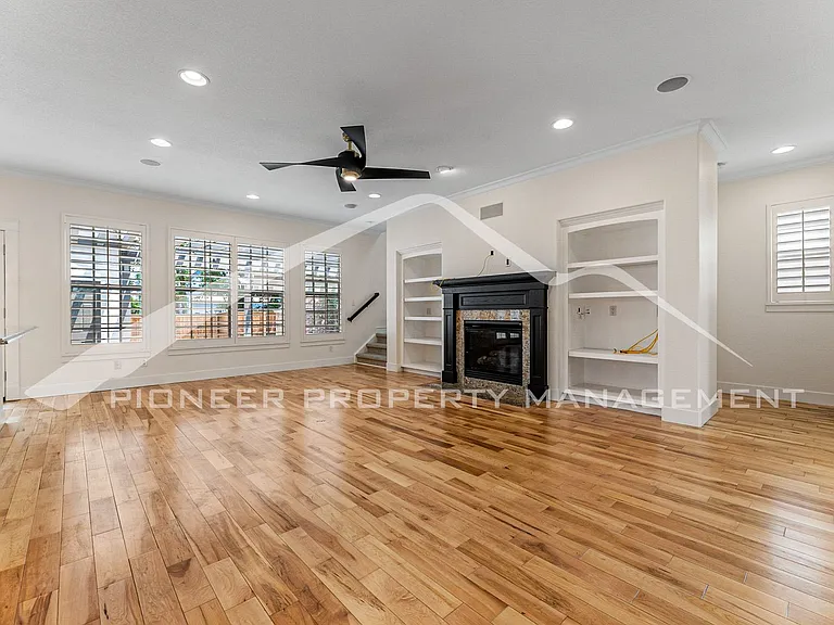 9151 E 29th Ave — Photo 8