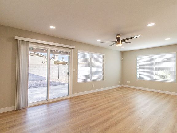 5th image of 630 E Jensen St Unit 190