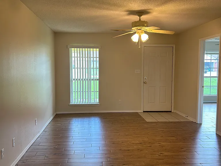 1321 Allynne Ct #A — Photo 12