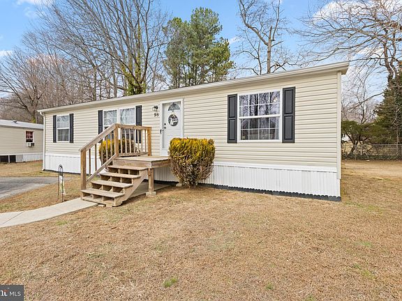 2nd image of 98 N Dragon Dr #122