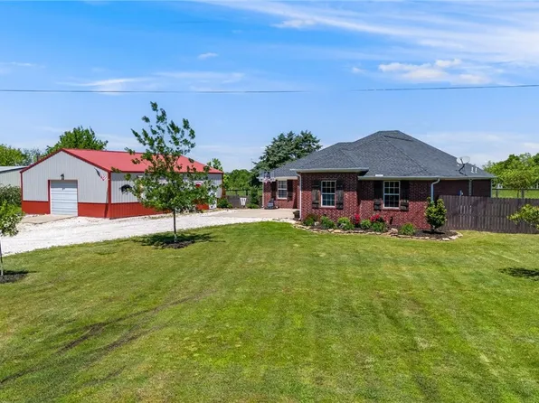11419 N Highway 170, Farmington, AR 72730