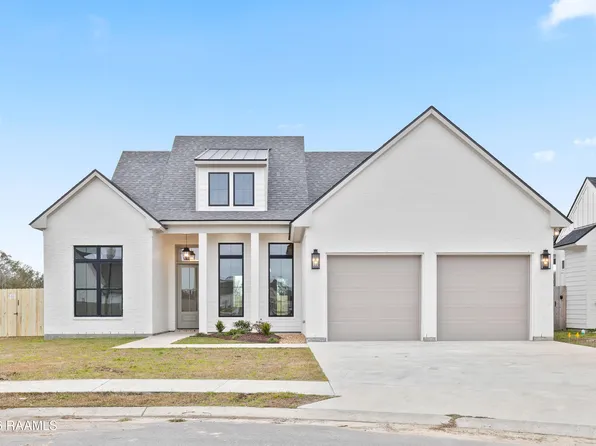 119 Travellers Palm Way, Youngsville, LA 70592