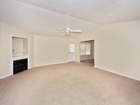 3rd image of 1204 Dried Creek Ct