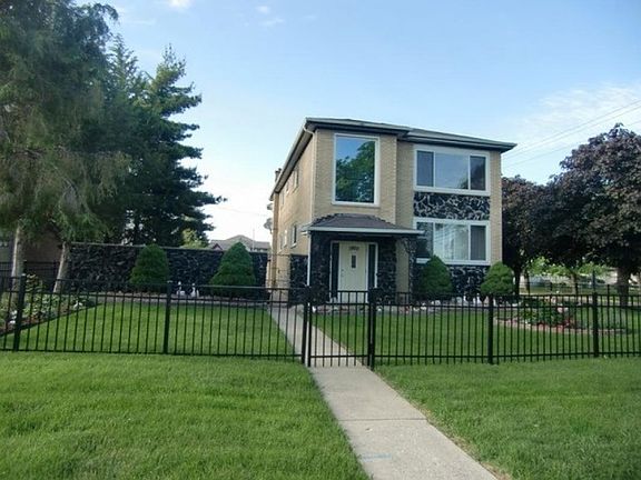 2nd image of 7800 W 79th Pl