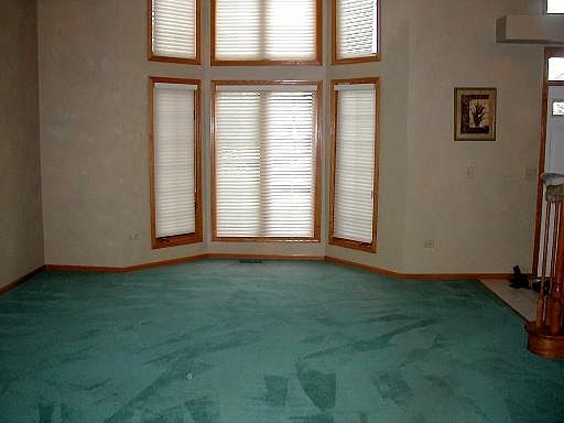 5th image of 18148 Elmore Ct