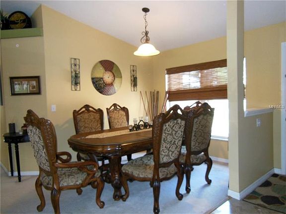 4th image of 11600 Foxglove Dr