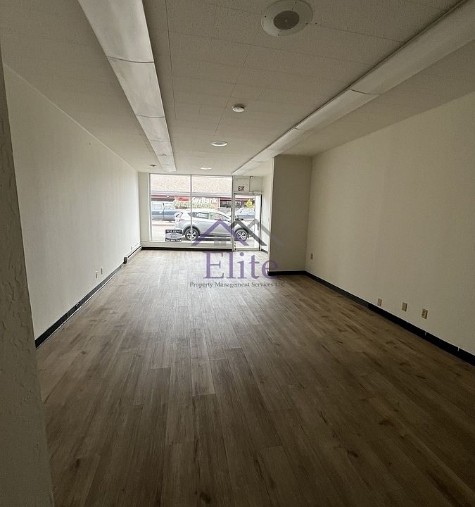 1st image of 415 W Railroad Ave #1