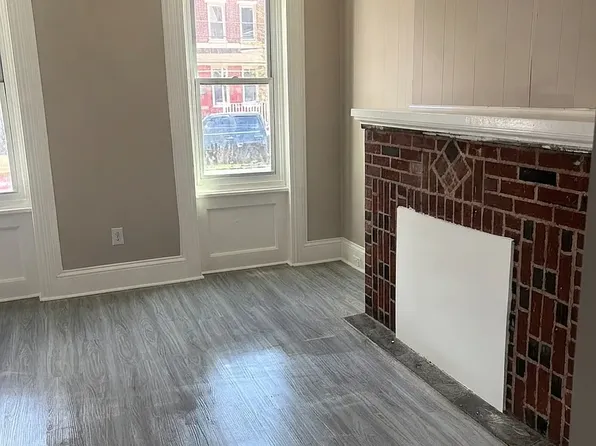 32 Tyler St, Trenton, NJ 08609